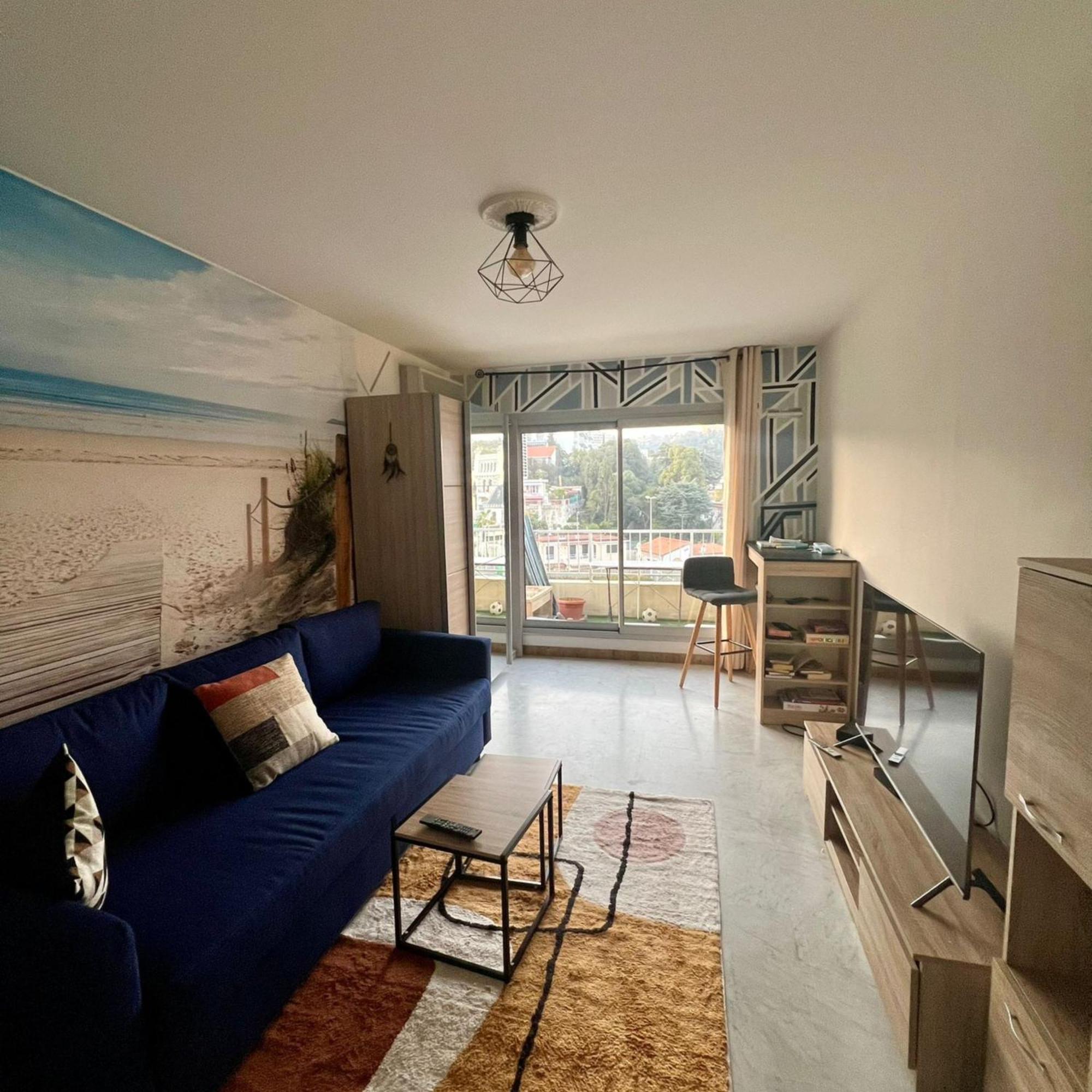 Cozy Near Promenade Appartamento