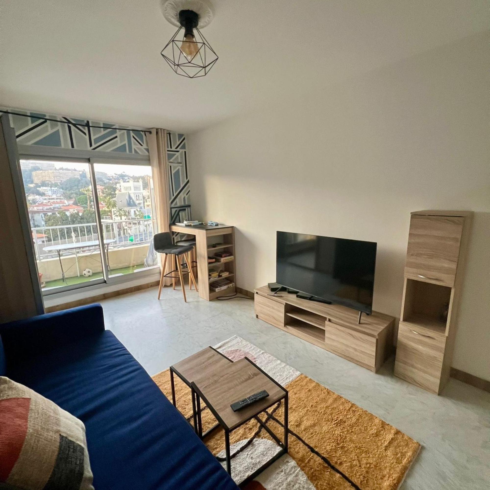Appartamento Cozy Near Promenade *